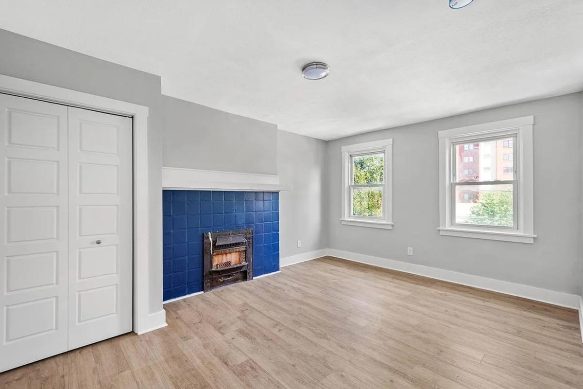 Apartment for rent at 408 E 8th Ave, Homestead, PA 15120