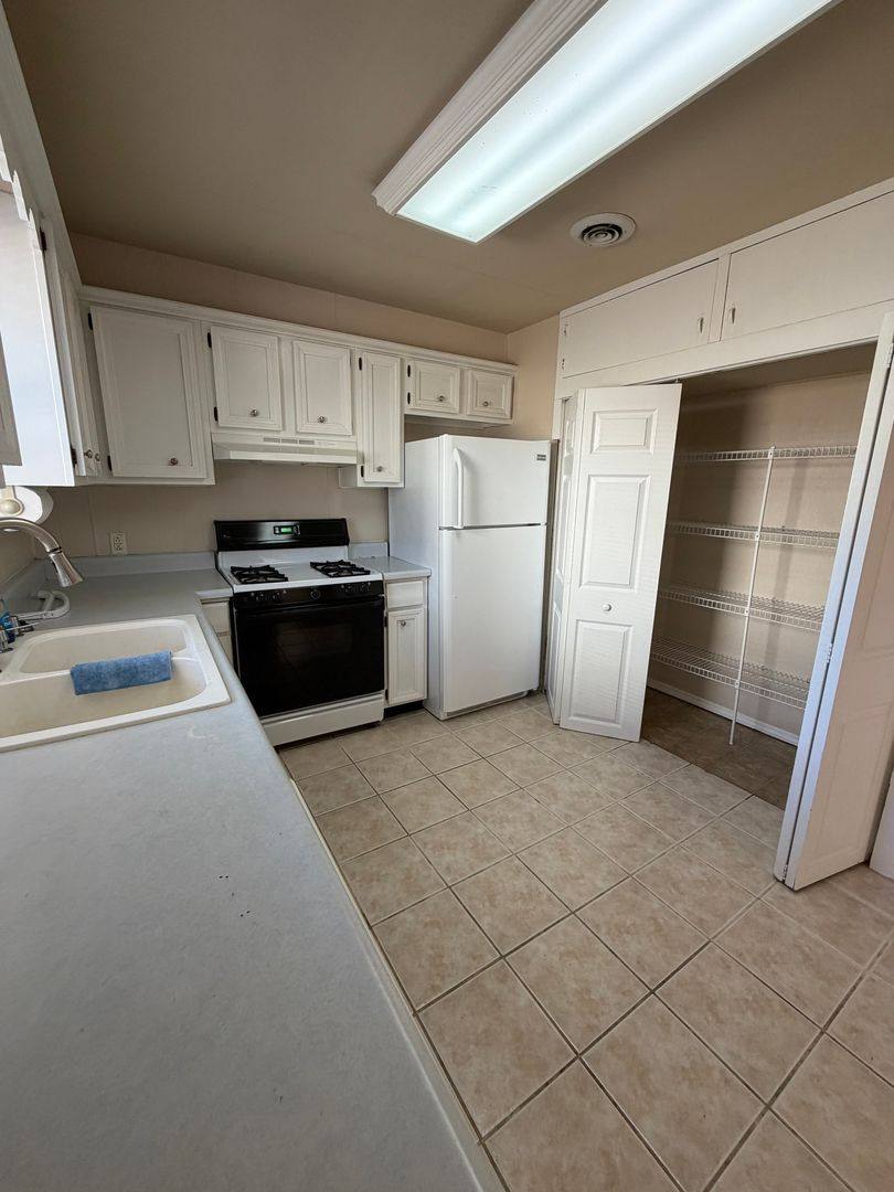 House for rent at 1225 W Main St, Collinsville, IL 62234