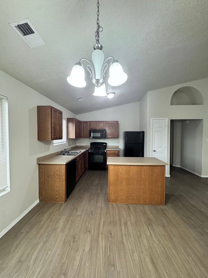 House for rent at 800 Prairie Sage Court SW, Los Lunas, NM 87031