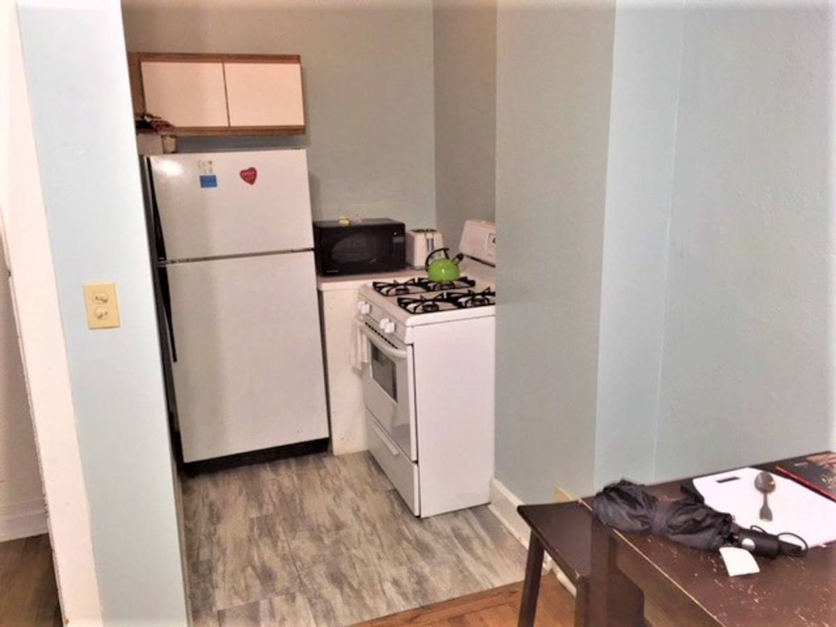 Apartment for rent at 1958 W Waveland Ave #1, Chicago, IL 60618