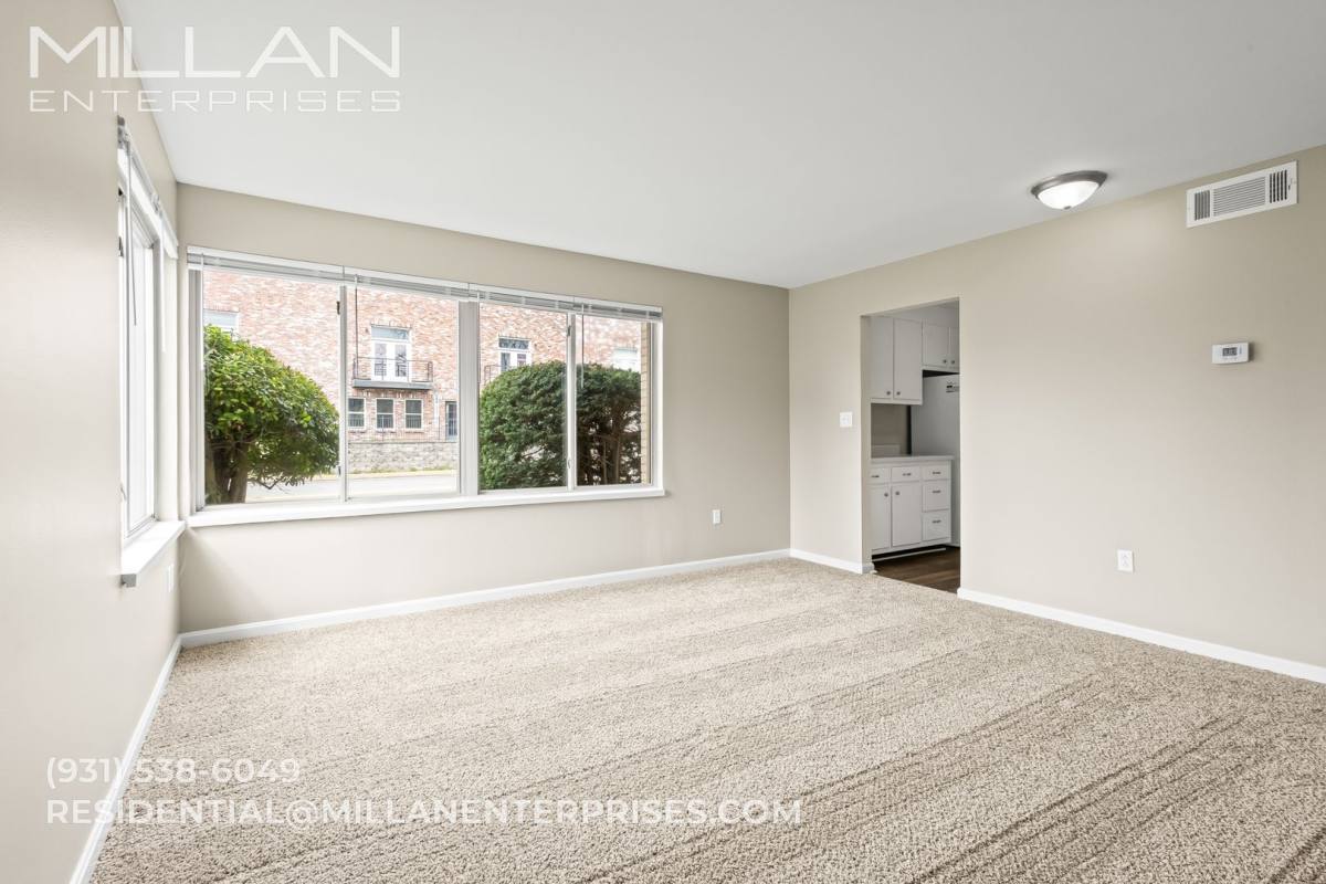 Apartment for rent at 612 Madison St, Clarksville, TN 37040