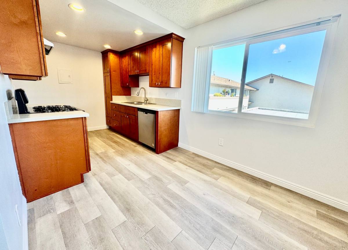 Apartment for rent at 1750 Sherry Lane, Santa Ana, CA 92705