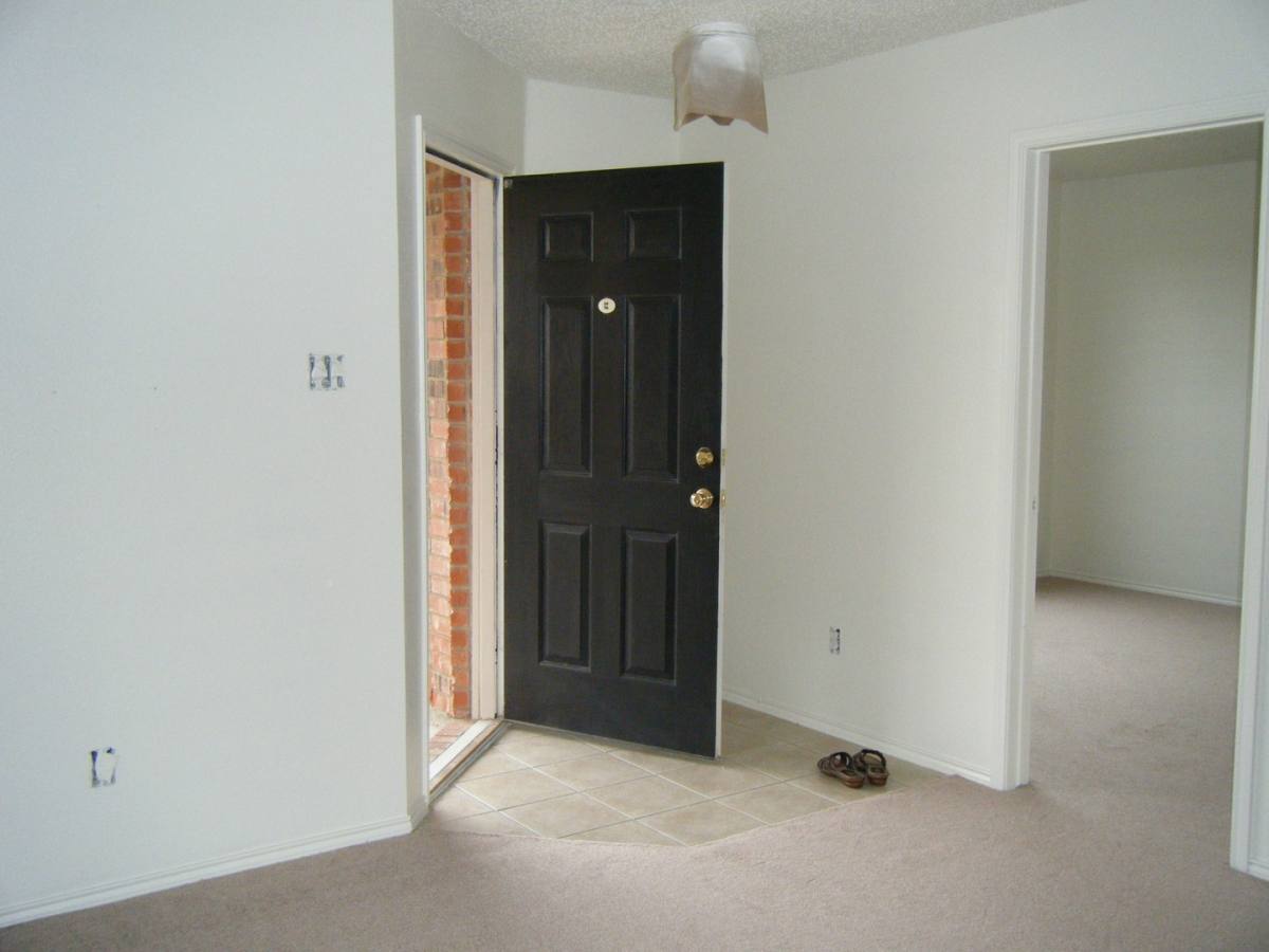 House for rent at 737 El Dorado Dr, Desoto, TX 75115
