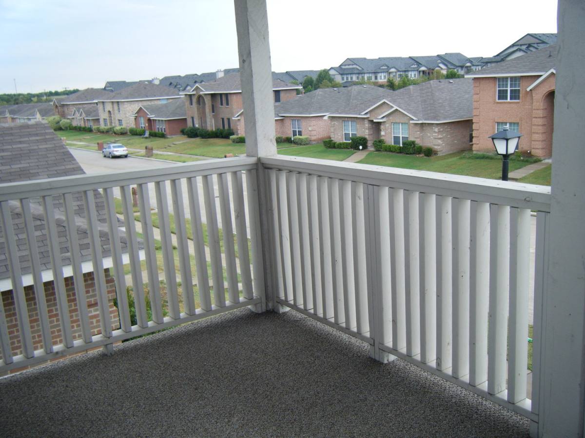 House for rent at 737 El Dorado Dr, Desoto, TX 75115