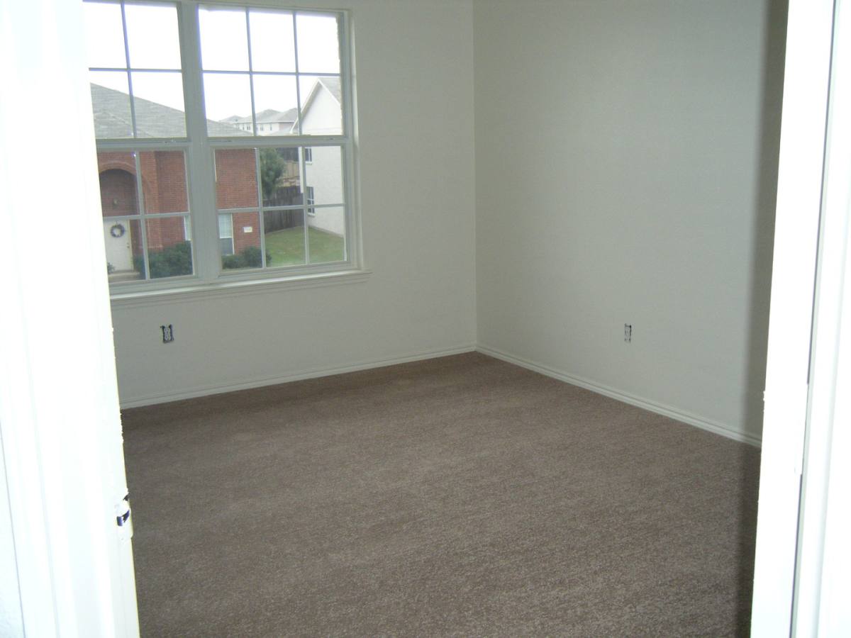 House for rent at 737 El Dorado Dr, Desoto, TX 75115