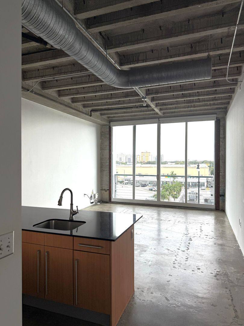 Apartment for rent at 8101 Biscayne Blvd #410, Miami, FL 33138