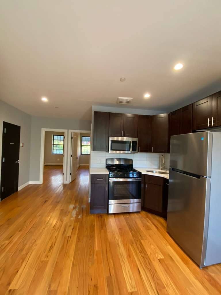Apartment for rent at 52A Yonkers Ave #2, Yonkers, NY 10701