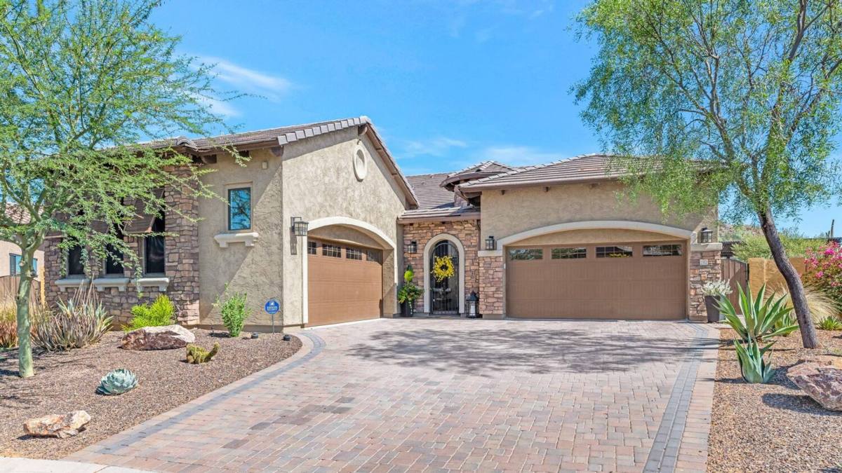 House for rent at 2352 N Estates Circle, Mesa, AZ 85207