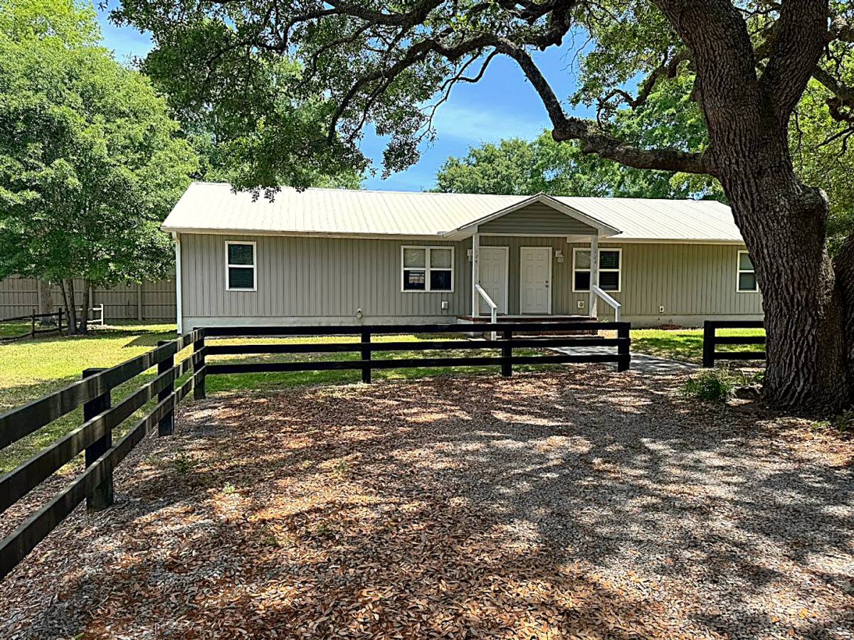 House for rent at 124 Summerlin Lane, Holly Ridge, NC 28445