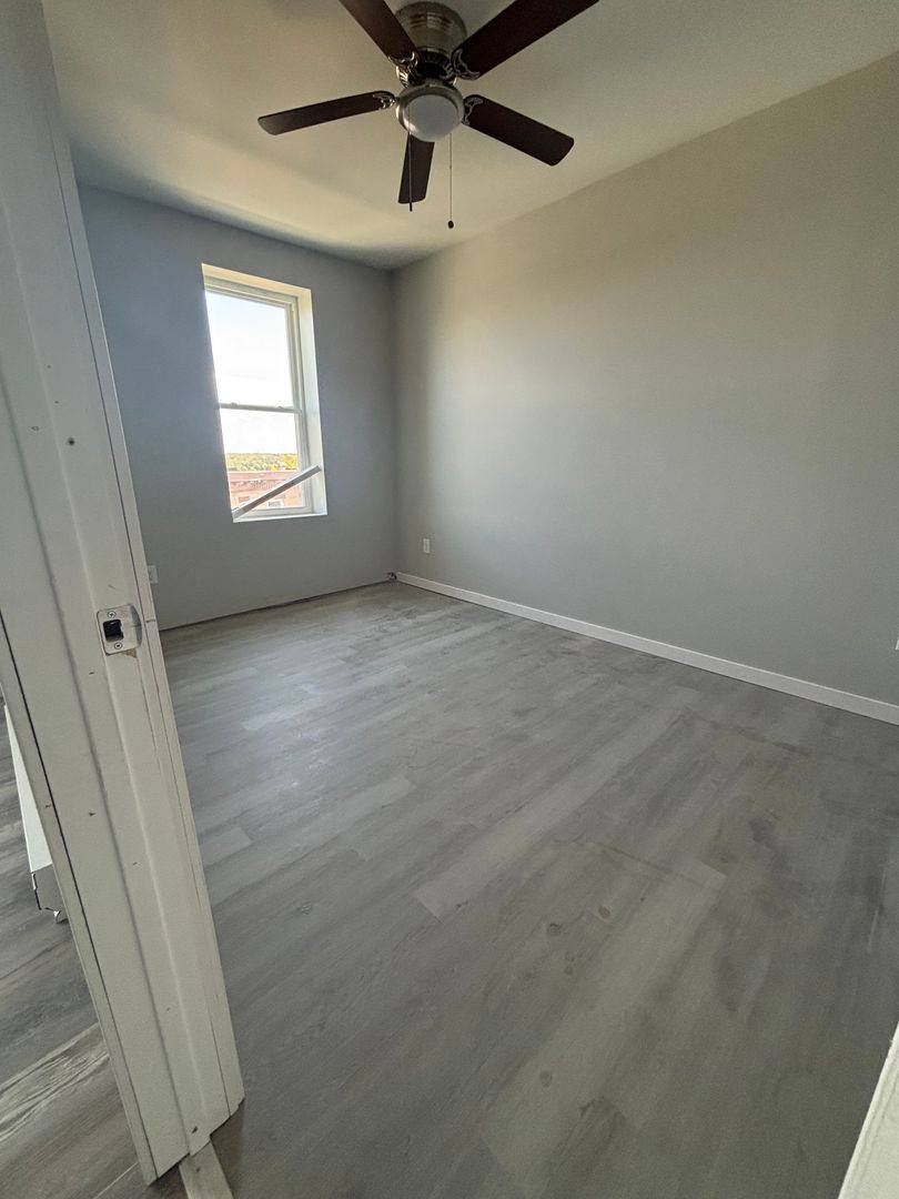 Apartment for rent at 287 Elm St, Holyoke, MA 01040