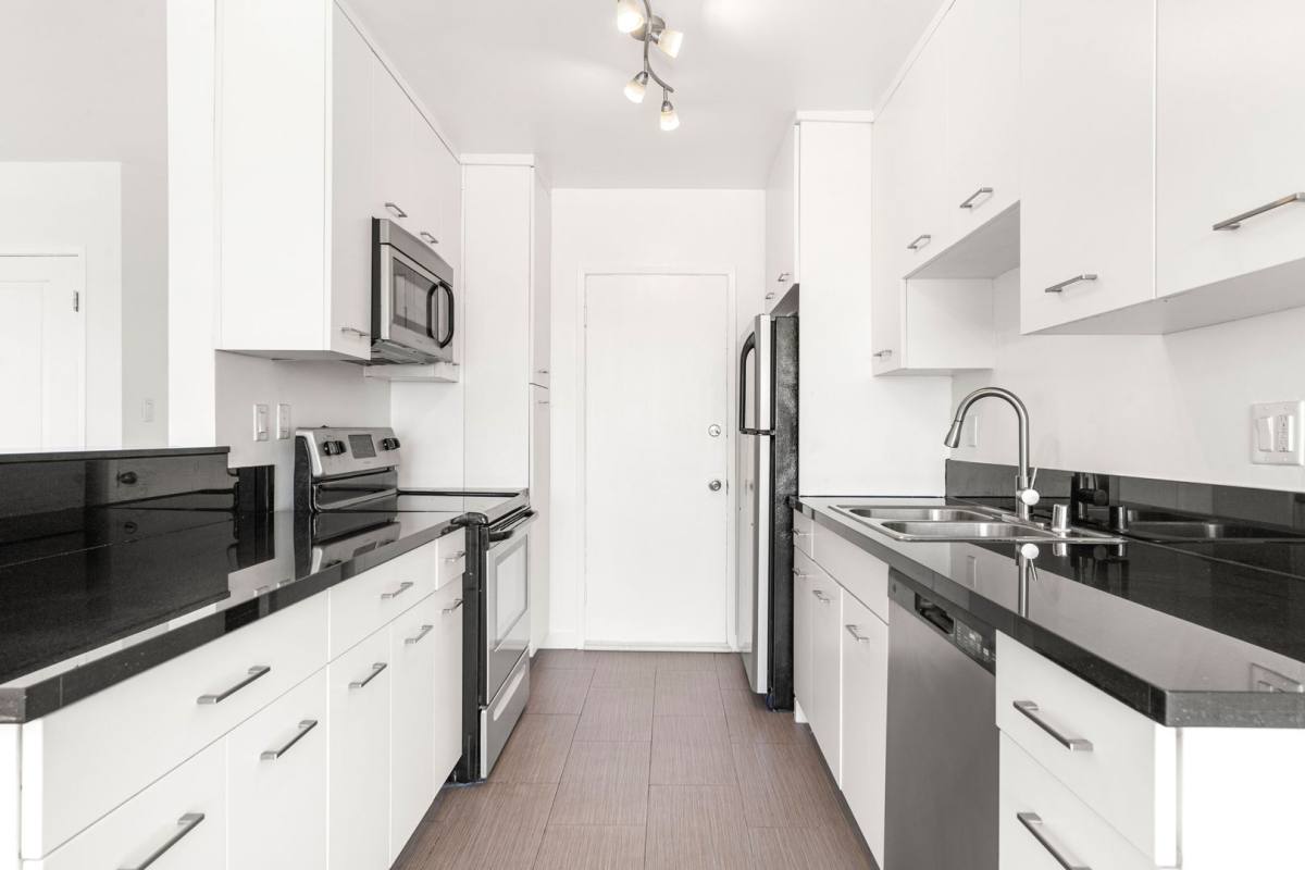 Apartment for rent at 8440 Fountain Ave, West Hollywood, CA 90069