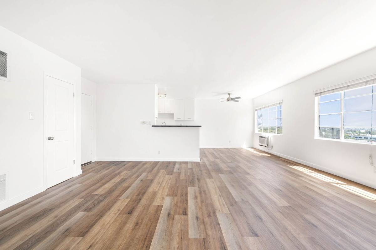 Apartment for rent at 8440 Fountain Ave, West Hollywood, CA 90069