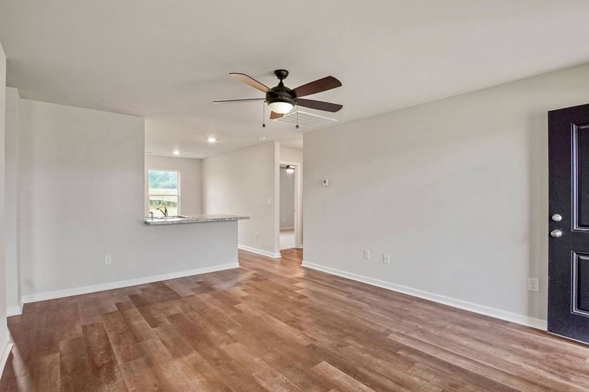 House for rent at 817 Ashford Dr, Calera, AL 35040