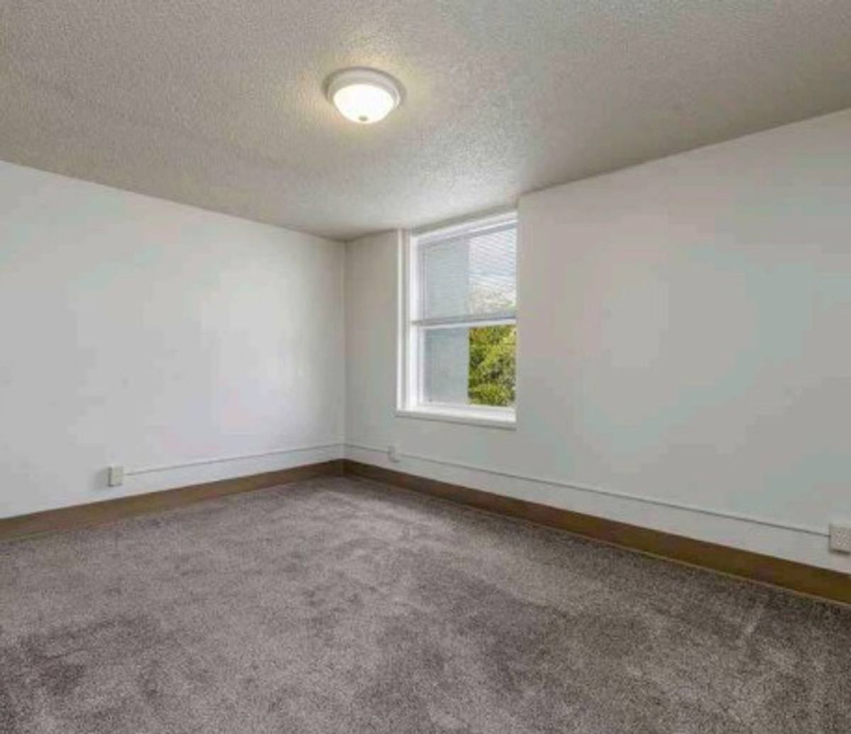 Apartment for rent at 522 N Iron St, Centralia, WA 98531