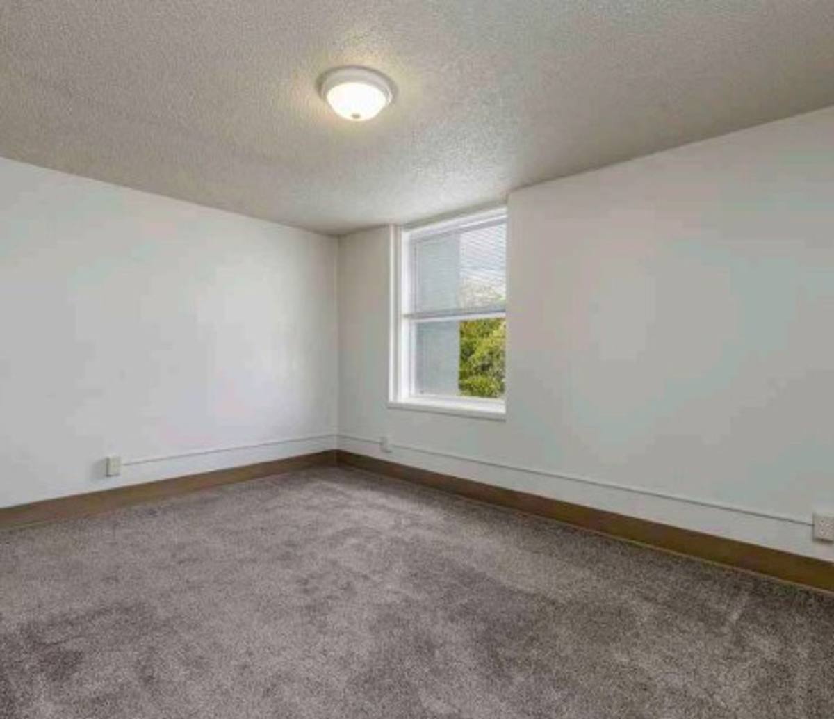 Apartment for rent at 522 N Iron St, Centralia, WA 98531