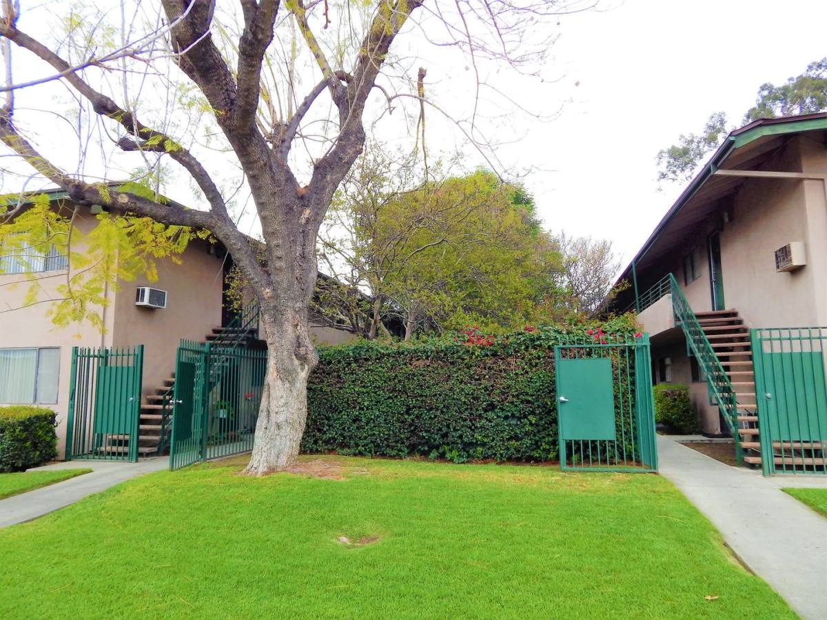 Apartment for rent at 479 E Richland St, Upland, CA 91786