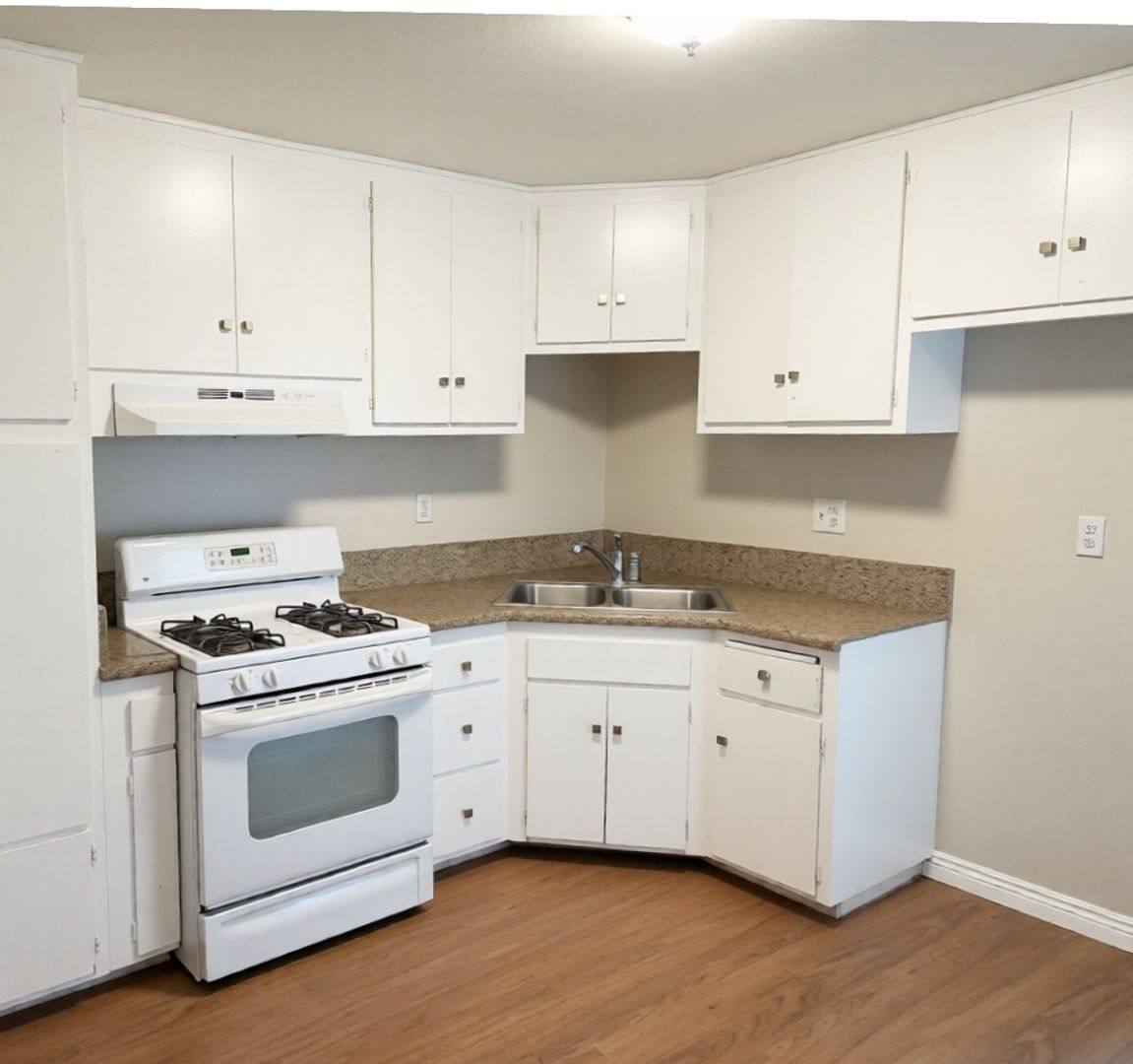 Apartment for rent at 479 E Richland St, Upland, CA 91786