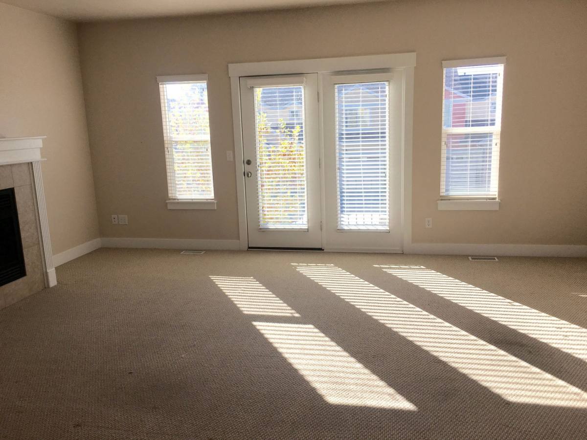Townhouse for rent at 1077 Quarry View Way, Sandy, UT 84094
