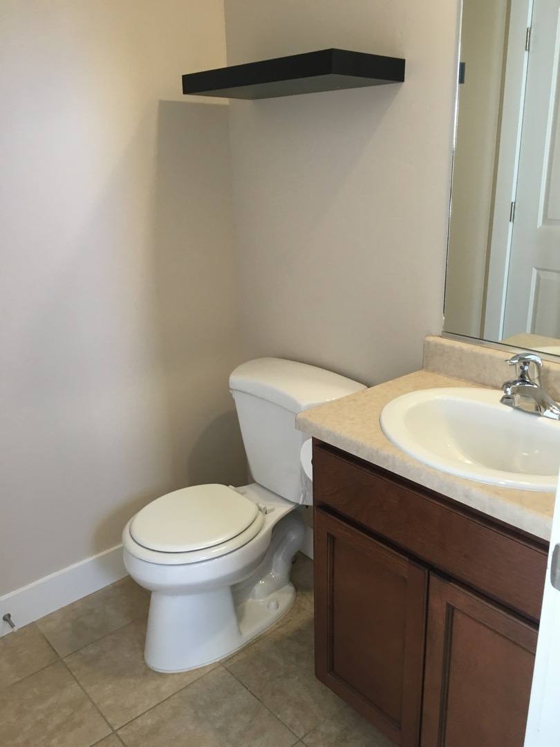 Townhouse for rent at 1077 Quarry View Way, Sandy, UT 84094