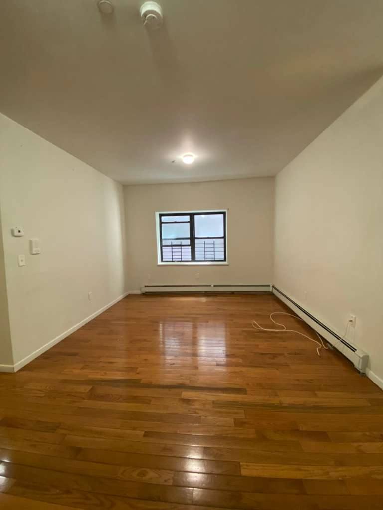 Apartment for rent at 68 Elliot St, Yonkers, NY 10705