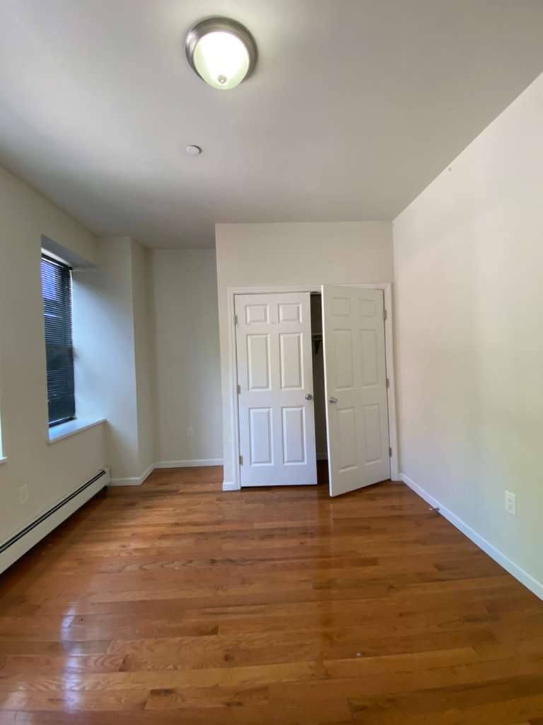 Apartment for rent at 68 Elliot St, Yonkers, NY 10705
