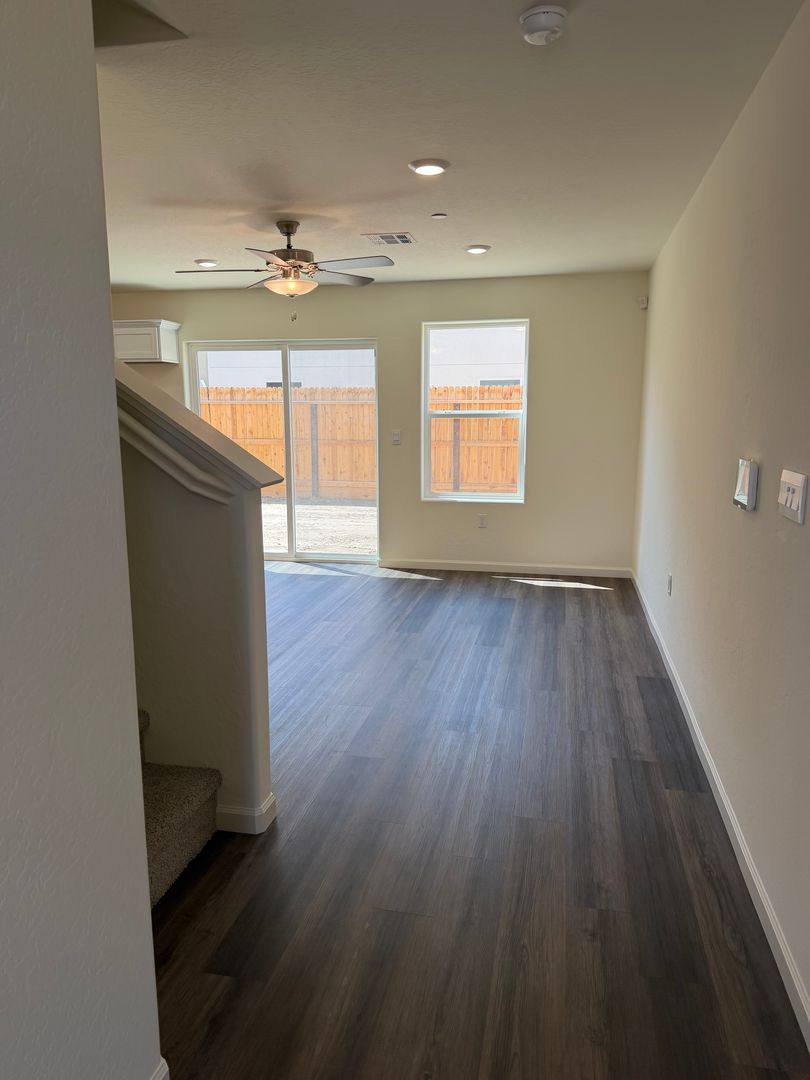House for rent at 1919 Oak Falls Court, Tulare, CA 93274