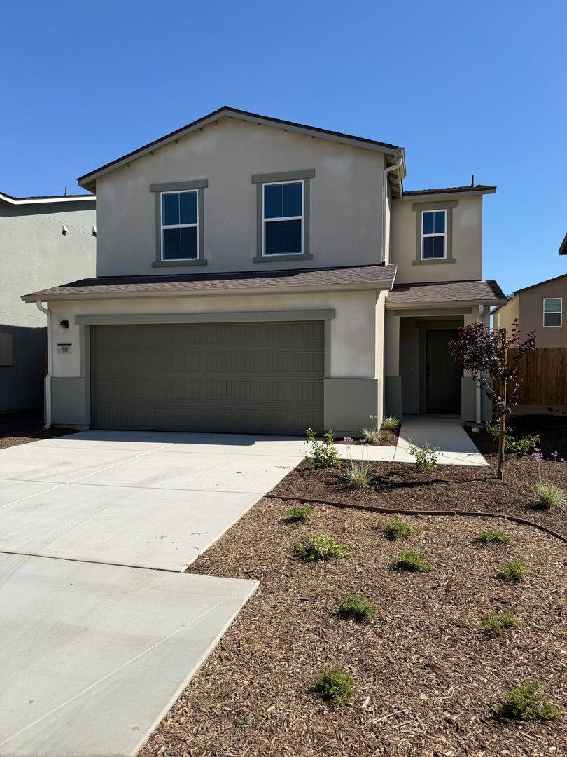House for rent at 1919 Oak Falls Court, Tulare, CA 93274