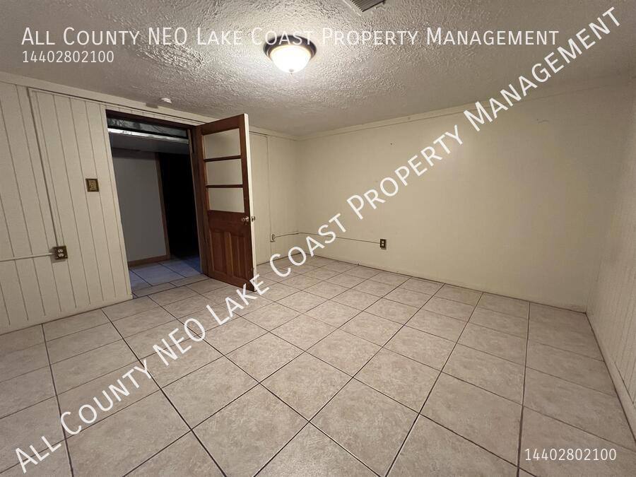 House for rent at 9953 Shady Lane, Cleveland, OH 44144