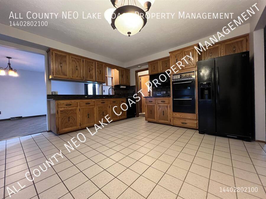 House for rent at 9953 Shady Lane, Cleveland, OH 44144