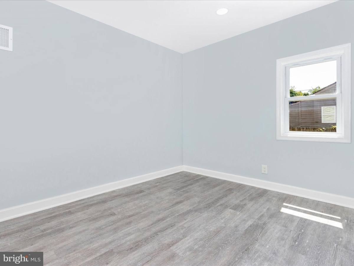 Apartment for rent at 903 Minna Ave, Capitol Heights, MD 20743