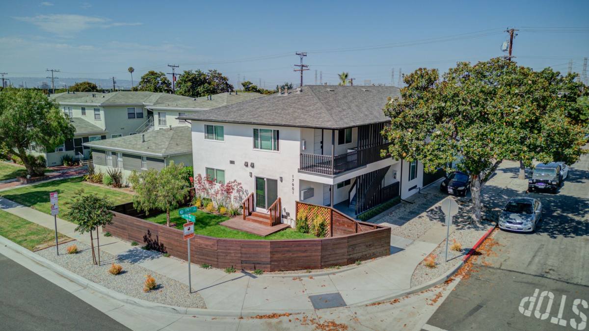 Apartment for rent at 17901 Crenshaw Blvd, Torrance, CA 90504