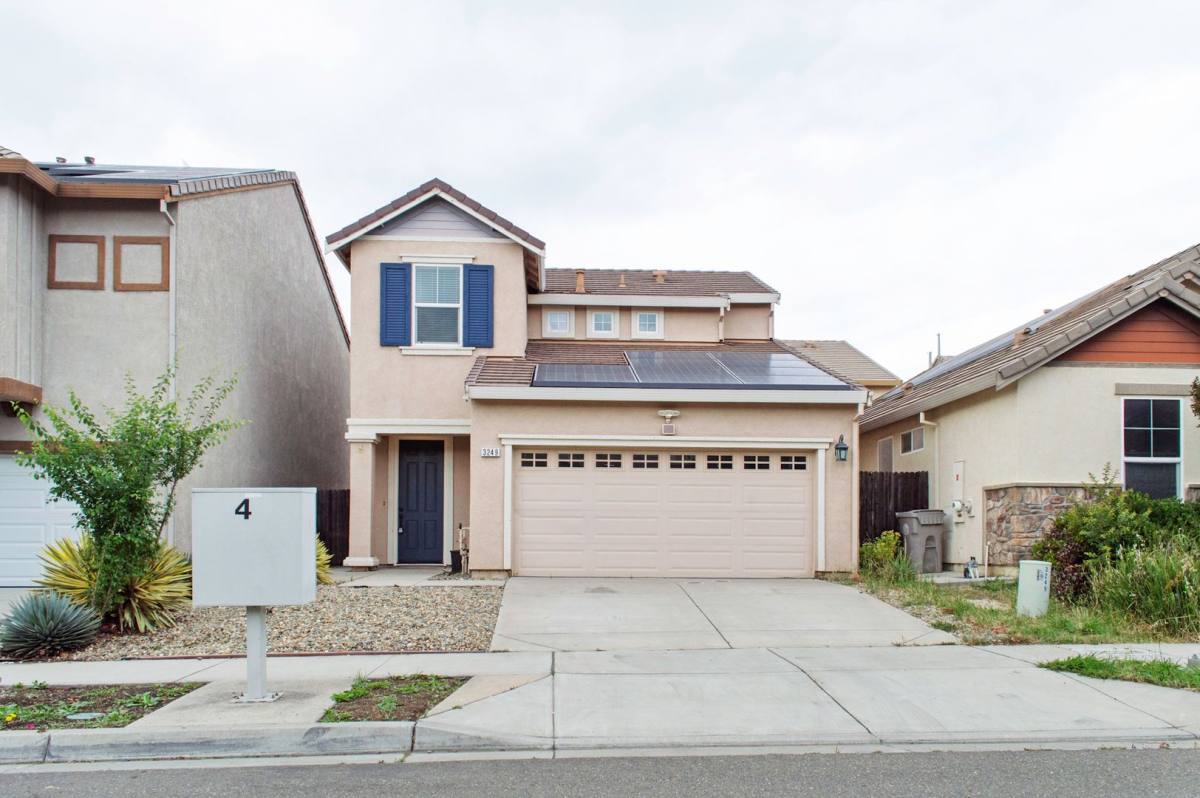 House for rent at 3249 Torrance Ave, Sacramento, CA 95822