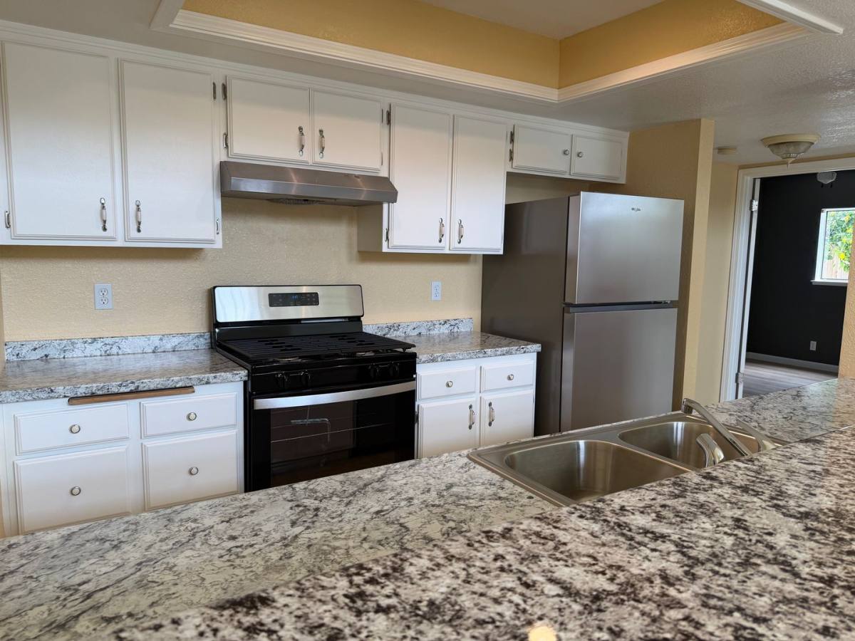 House for rent at 1100 Honeysuckle Way, Lompoc, CA 93436