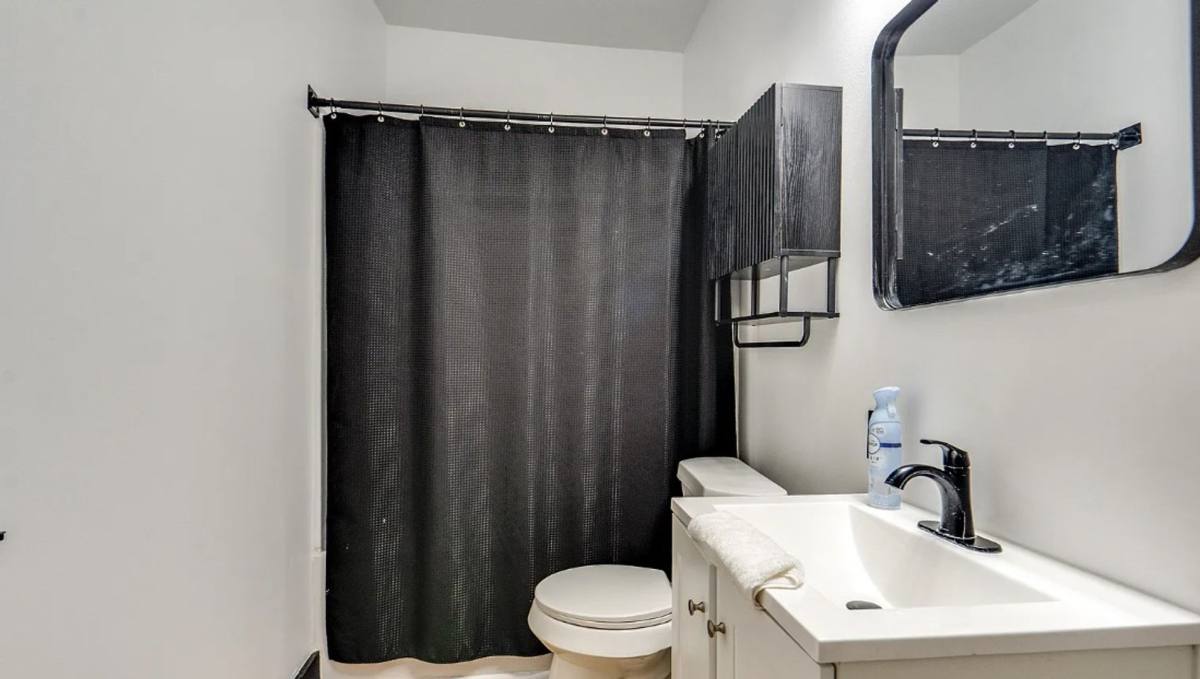 House for rent at 2173 E 73rd St, Cleveland, OH 44105