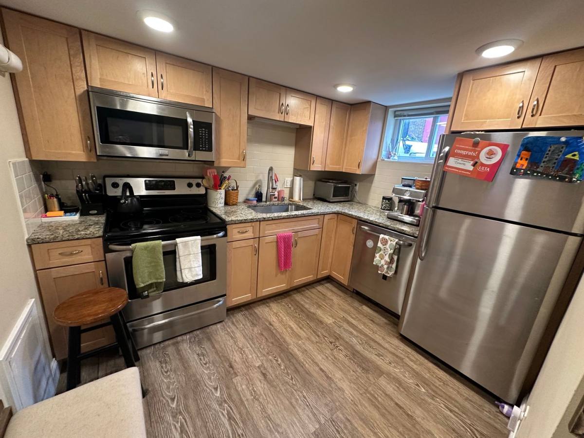 Apartment for rent at 391-393 Washington St, Somerville, MA 02143