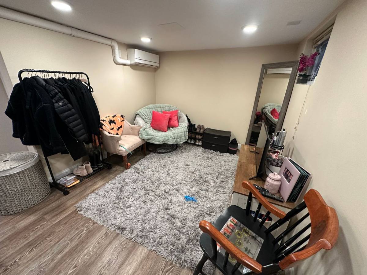 Apartment for rent at 391-393 Washington St, Somerville, MA 02143