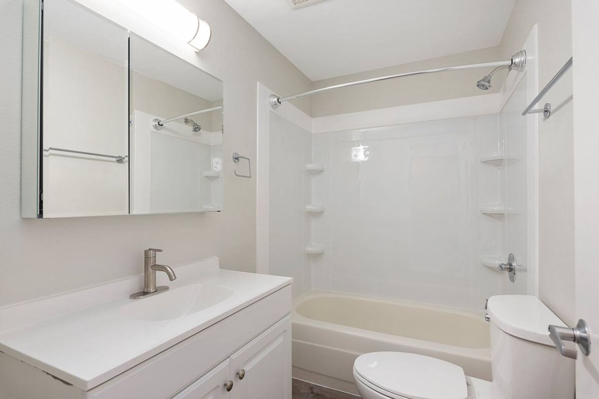 Apartment for rent at 1516 N 19th St, Mount Vernon, WA 98273