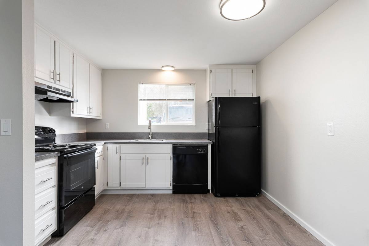 Apartment for rent at 1516 N 19th St, Mount Vernon, WA 98273