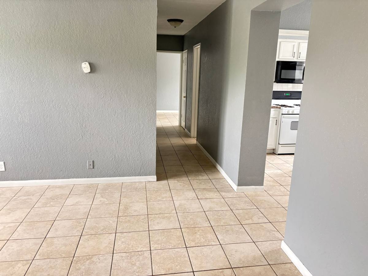 Apartment for rent at 2222 Hoagland Ave, Fort Wayne, IN 46808