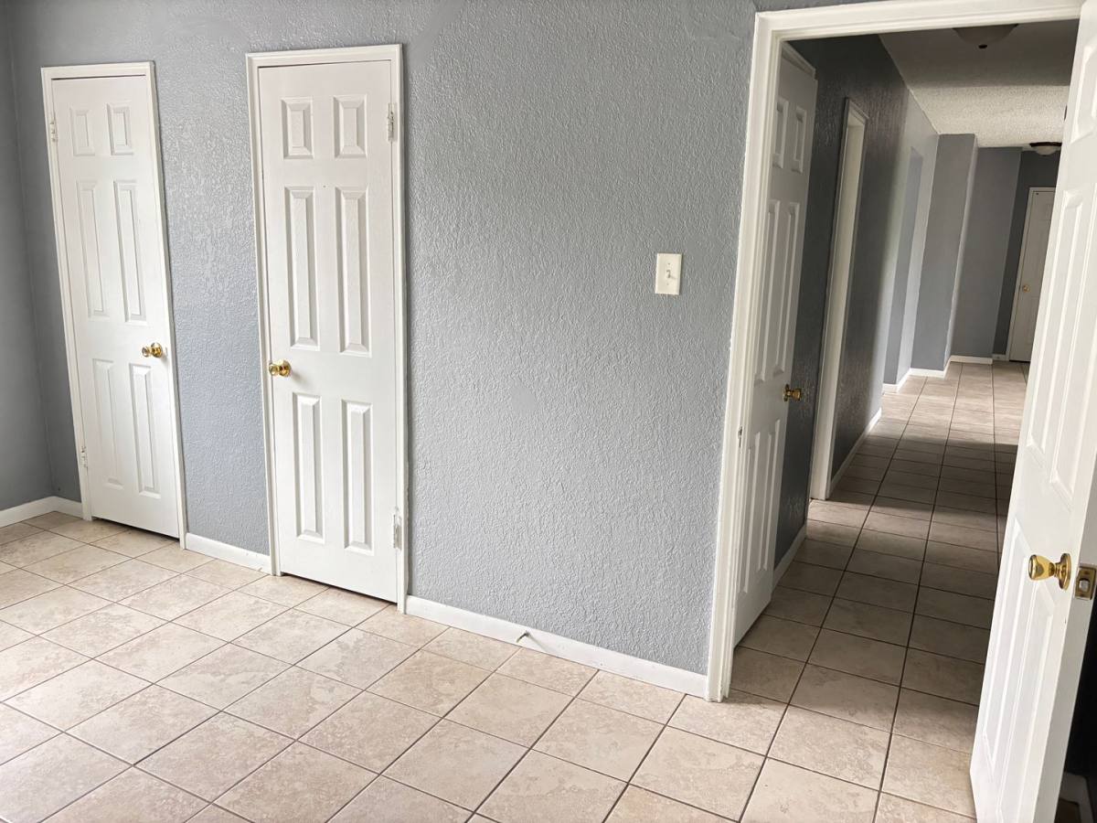 Apartment for rent at 2222 Hoagland Ave, Fort Wayne, IN 46808