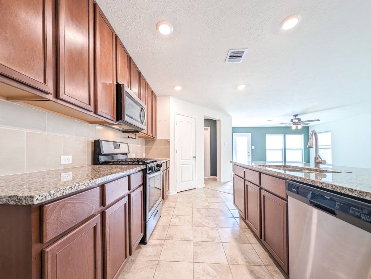 House for rent at 20647 Teakwood Fields Lane, Katy, TX 77449