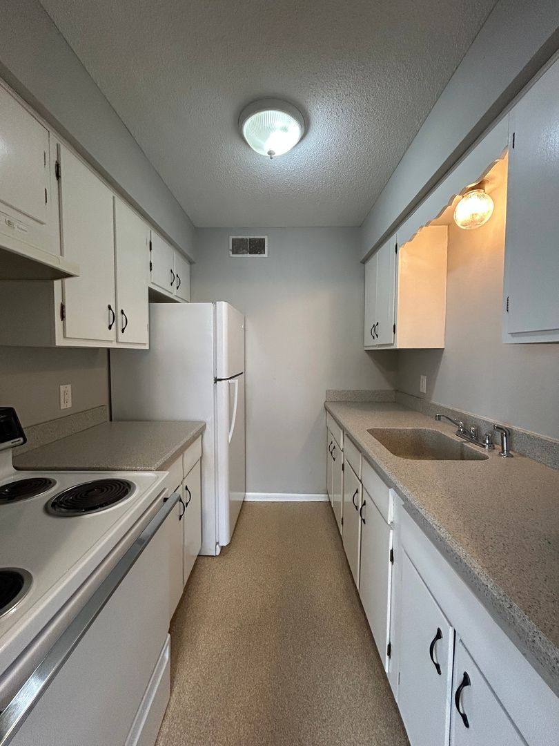 Apartment for rent at 4623 N 56th St, Omaha, NE 68104