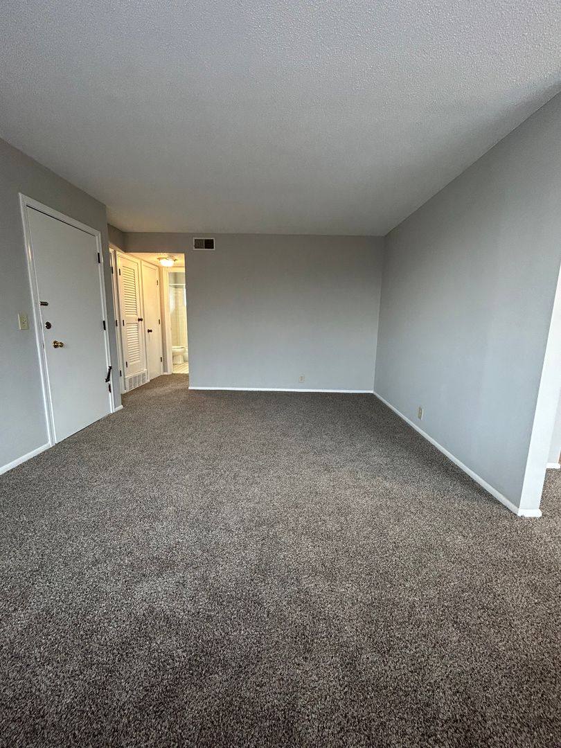 Apartment for rent at 4623 N 56th St, Omaha, NE 68104
