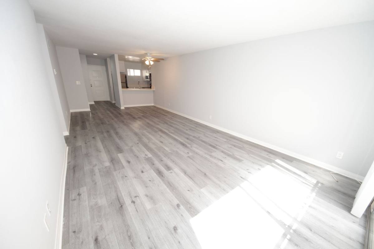 Apartment for rent at 219 Montana Ave, Santa Monica, CA 90403