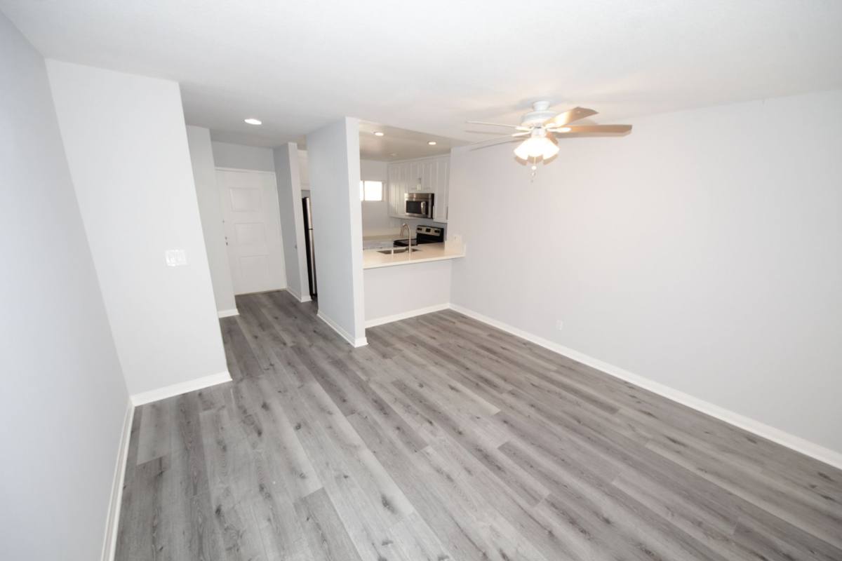 Apartment for rent at 219 Montana Ave, Santa Monica, CA 90403