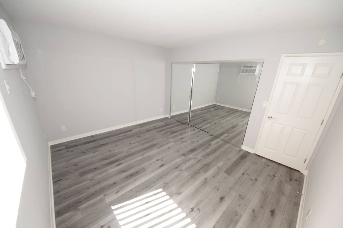 Apartment for rent at 219 Montana Ave, Santa Monica, CA 90403