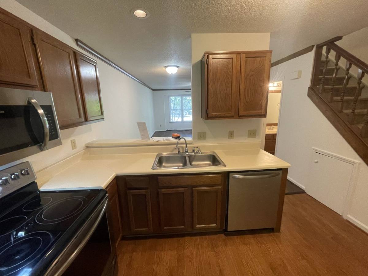 Townhouse for rent at 152 Winners Circle, Cary, NC 27511
