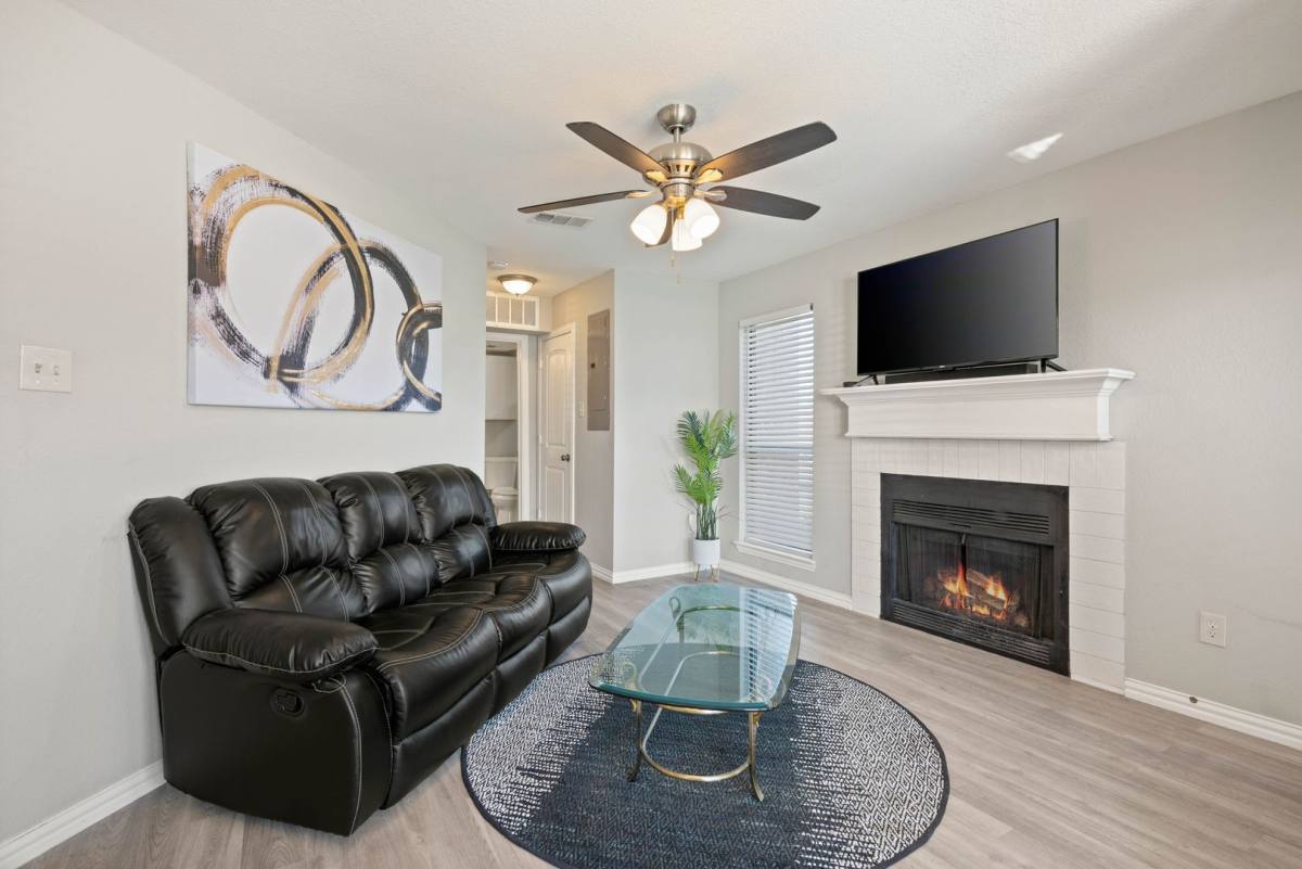Condo for rent at 1608 Pecan Chase Circle #19, Arlington, TX 76012