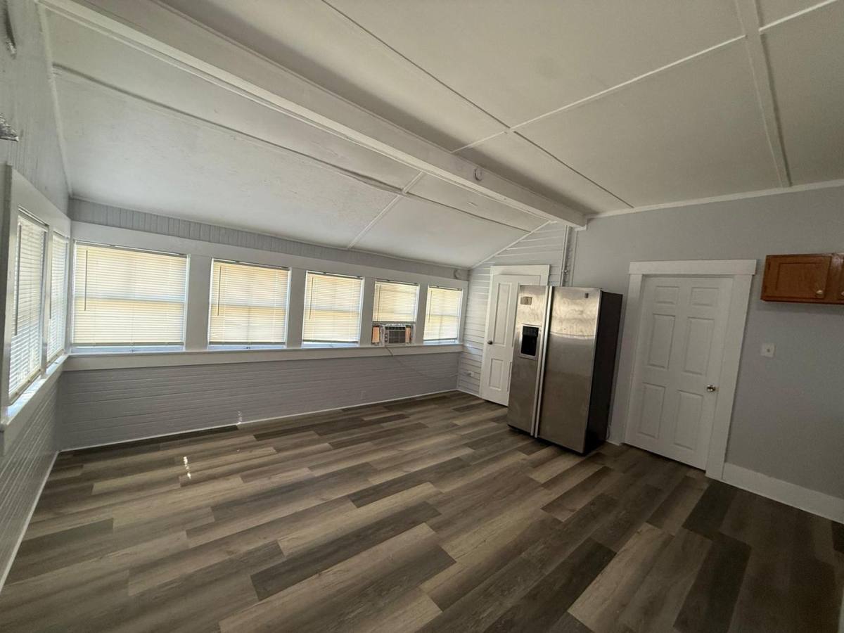 Apartment for rent at 140 E 5th St Units 1-3, Jacksonville, FL 32206