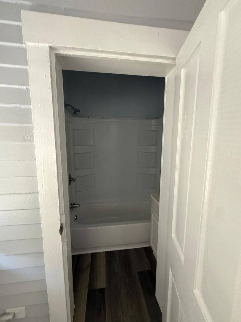 Apartment for rent at 140 E 5th St Units 1-3, Jacksonville, FL 32206